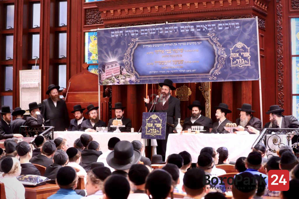 Harav Shloime Tzvi Alter, son of Gerer Rebbe shlit”a, and Harav Shimon Rothstein, son in law of Gerer Rebbe, during a visit to America on behalf of the Rebbe shlit”a, to attend dinner of Gerer mosdos in Boro Park