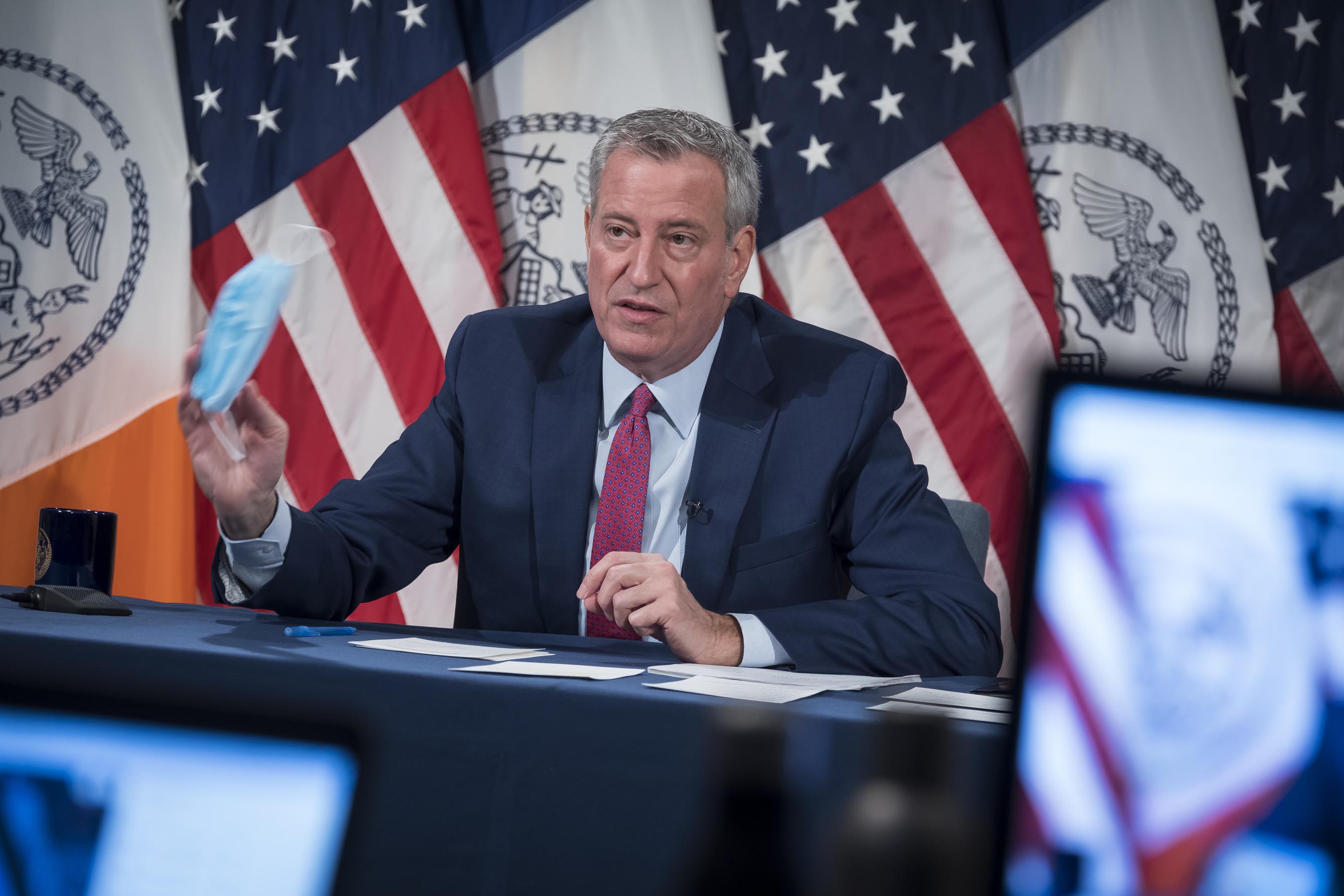 Mayor de Blasio Keeps Schools Open for Another Day, Would Prefer to Keep Them Open