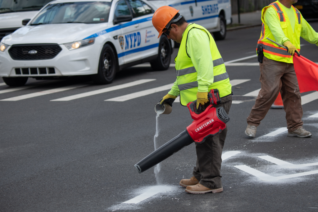 Mayor de Blasio Adds “Bike Boulevard” on 21st Street to Better Protect Bikers