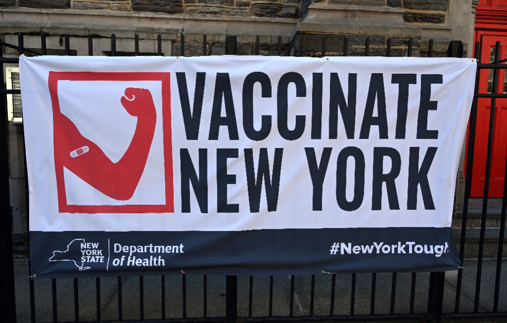 Gov. Hochul Stands Firm: All New York Healthcare Workers Must be Vaccinated by Sept. 27
