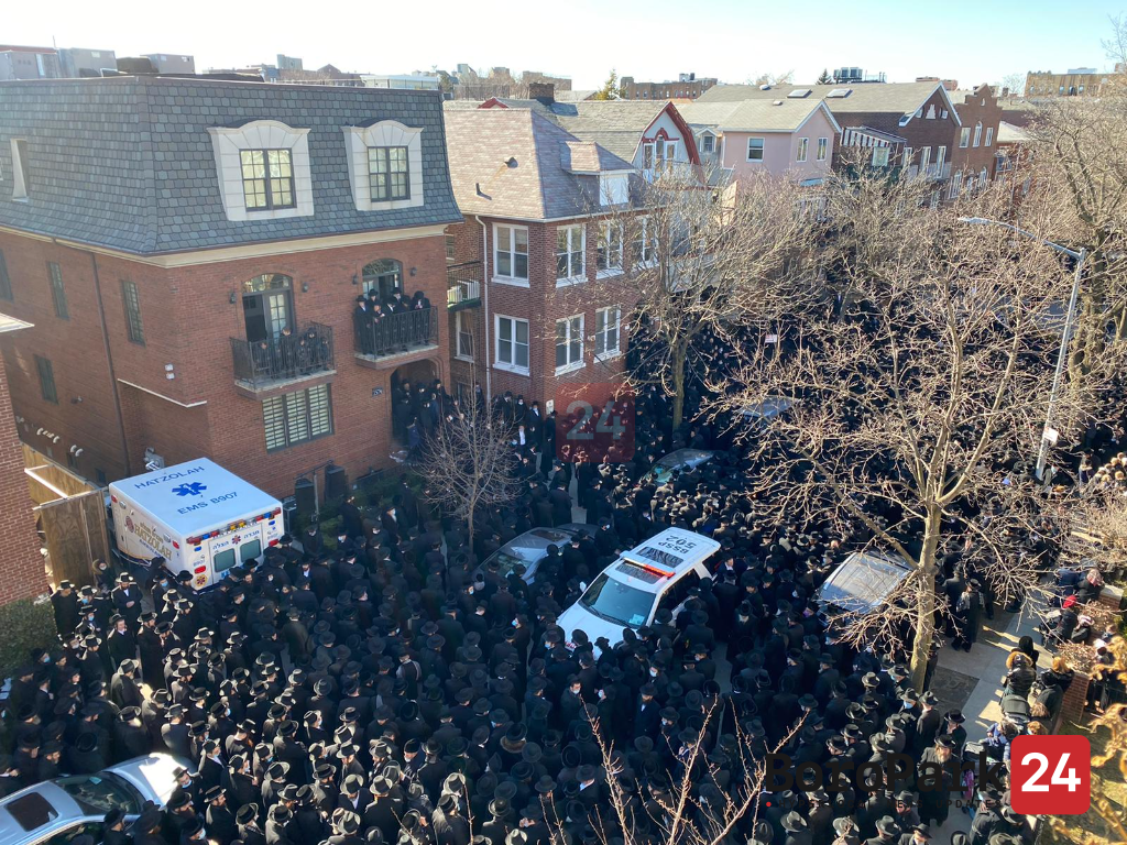 Live Updates: The Levaya of Karlsburger Rav, Rav Chaskel Roth Zt”l