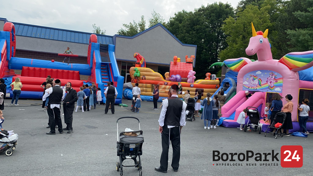 Grand opening event at Asisa urgent care in Monticello